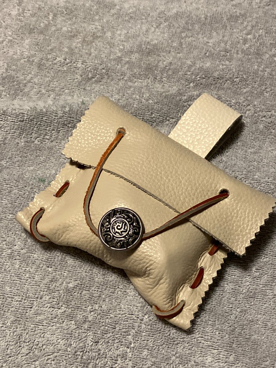 Small Pouch - Off-White - Cream Coloured Leather in a Medieval Style 
