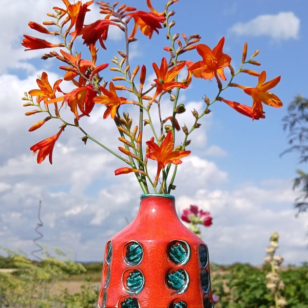 Bud vase