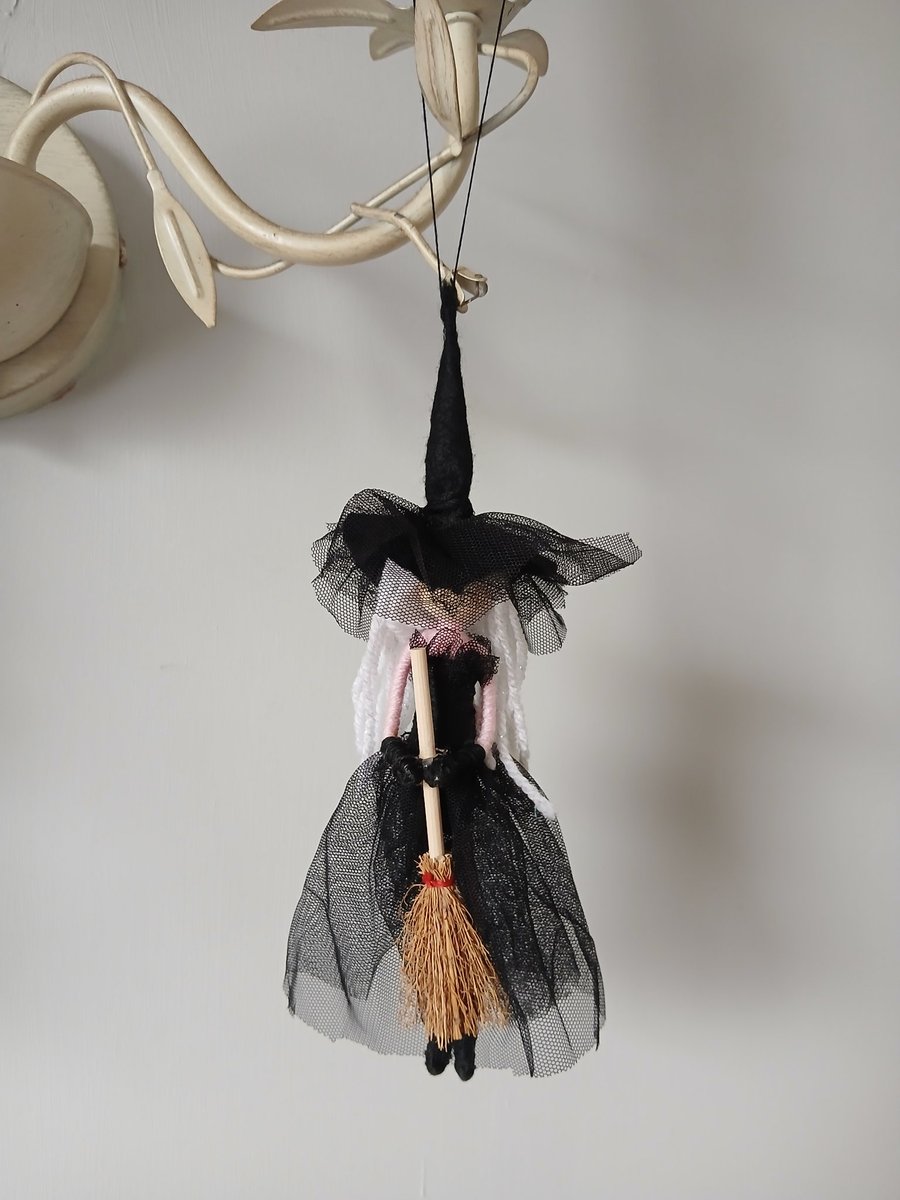 Little witch 
