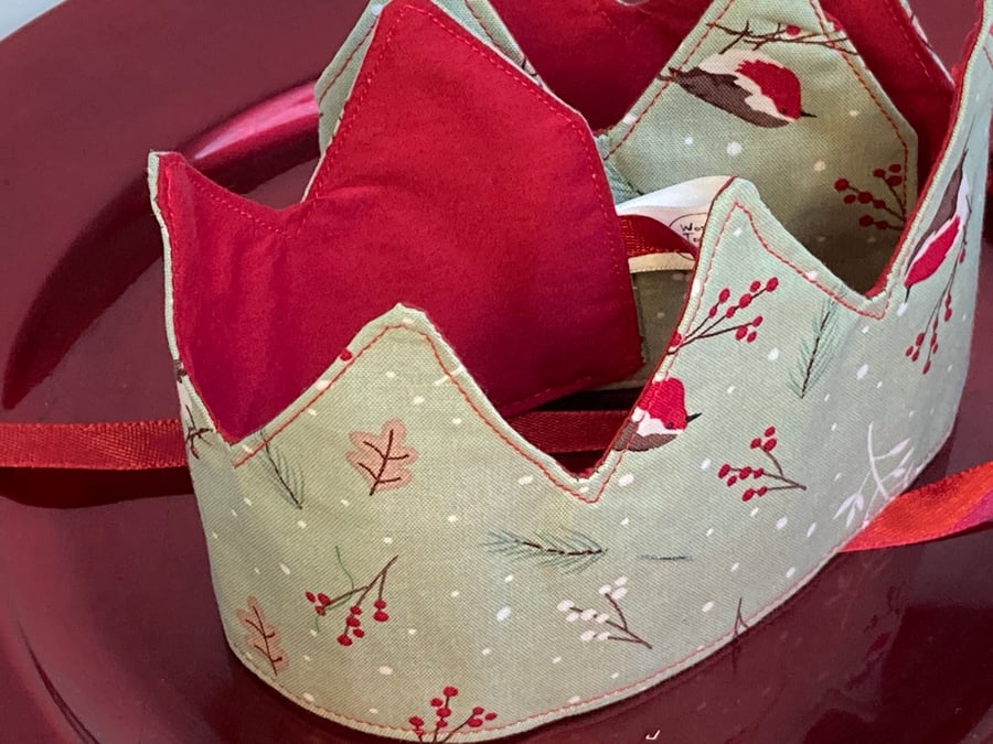 Pick and Mix Christmas party Crowns. Reusable fabric crown - green with robins. 