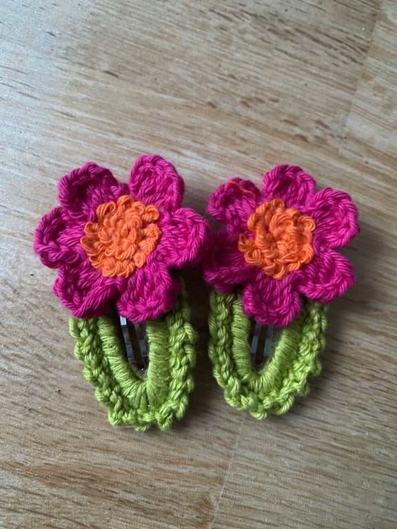 Handmade Crochet Flower Hair Clips – Set of 2 – Fuchsia & Orange
