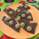 Halloween tree bark! Pumpkin patch chocolate shards! Vegan! Gluten free! 50g! 