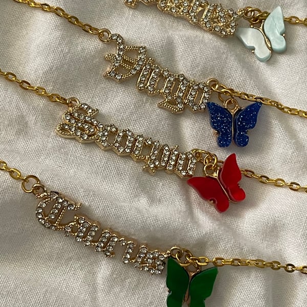 Horoscope x Butterfly necklaces 