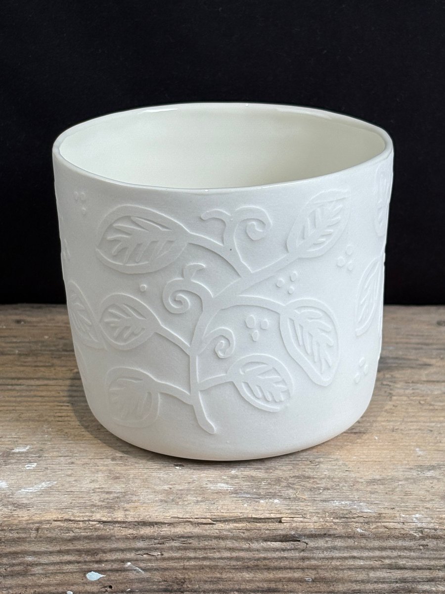 Slip-cast Porcelain Planter with leaf design