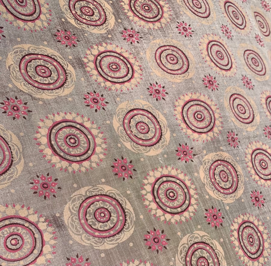 4 m of GORGEOUS Thai silk pink and Pale Gold Dressmaking Fabric for sale