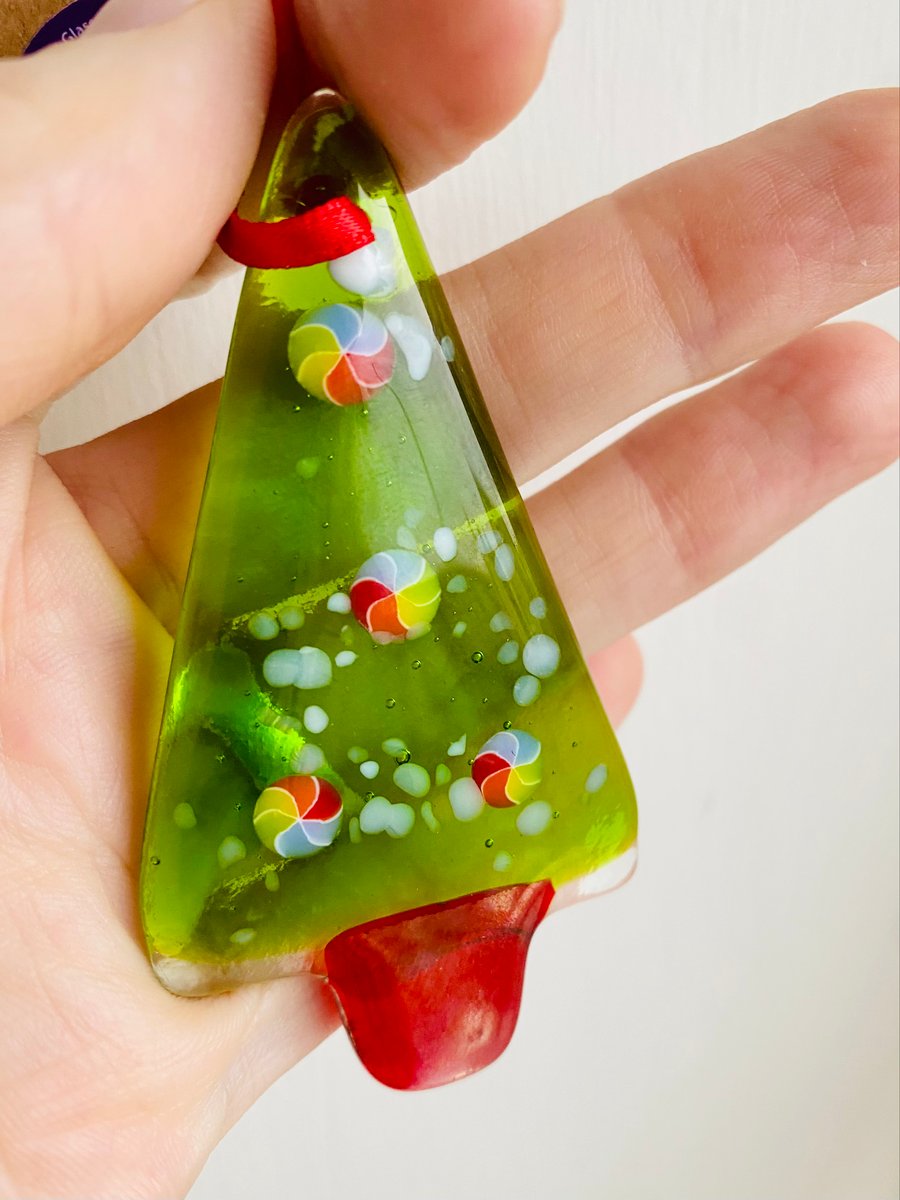 Listing for Patricia Pleasants  3 rainbow  bauble Xmas trees red pots 