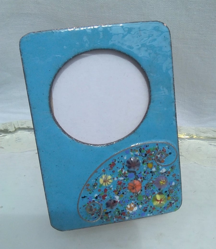 ENAMELLED PHOTO-FRAME WITH MOLTEN GLASS FLOWERS & SILVER WIRE