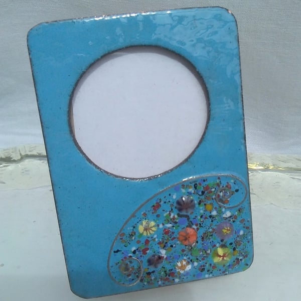 ENAMELLED PHOTO-FRAME WITH MOLTEN GLASS FLOWERS & SILVER WIRE