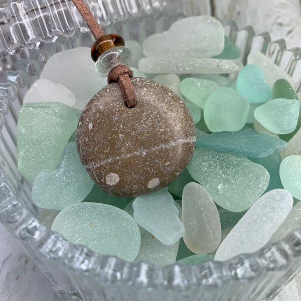 Brown pebble pendant