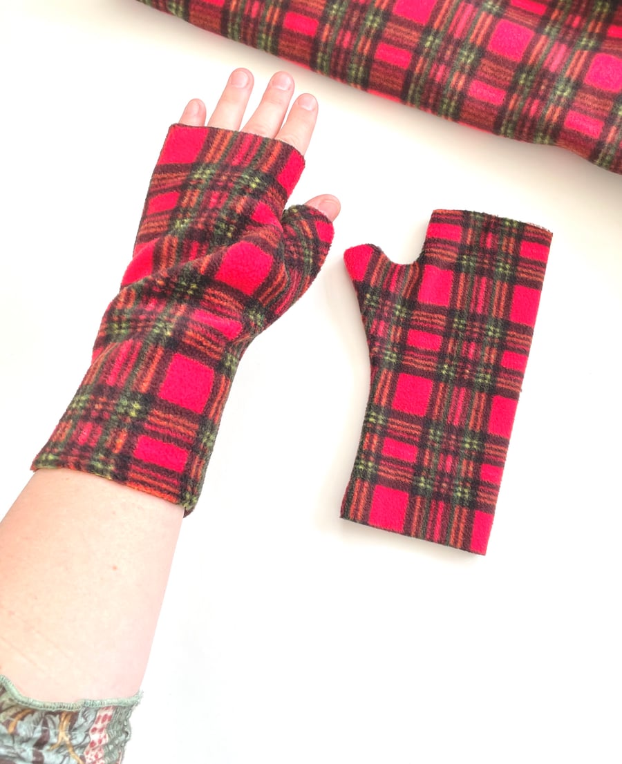 Red tartan fingerless wrist warmer gloves Soft patterned fleece gloves mittens