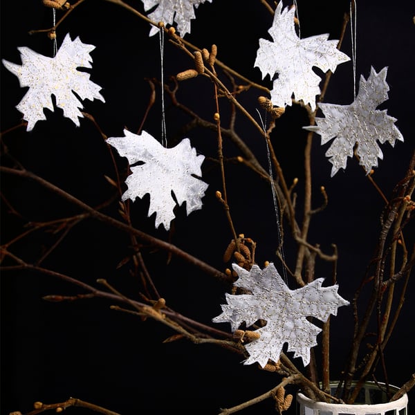 Gold Glitter Maple Leaf Decorations: Embroidered Ivory Hanging Ornaments