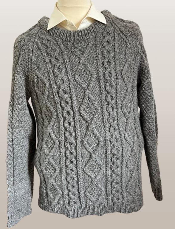 Grey Hand Knitted Aran Weight Shetland Wool Sweater Chest 107-112cms (42-44")