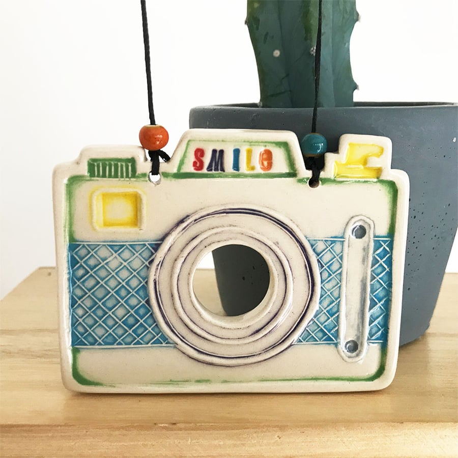 Seconds Sale Ceramic Camera decoration Smile 