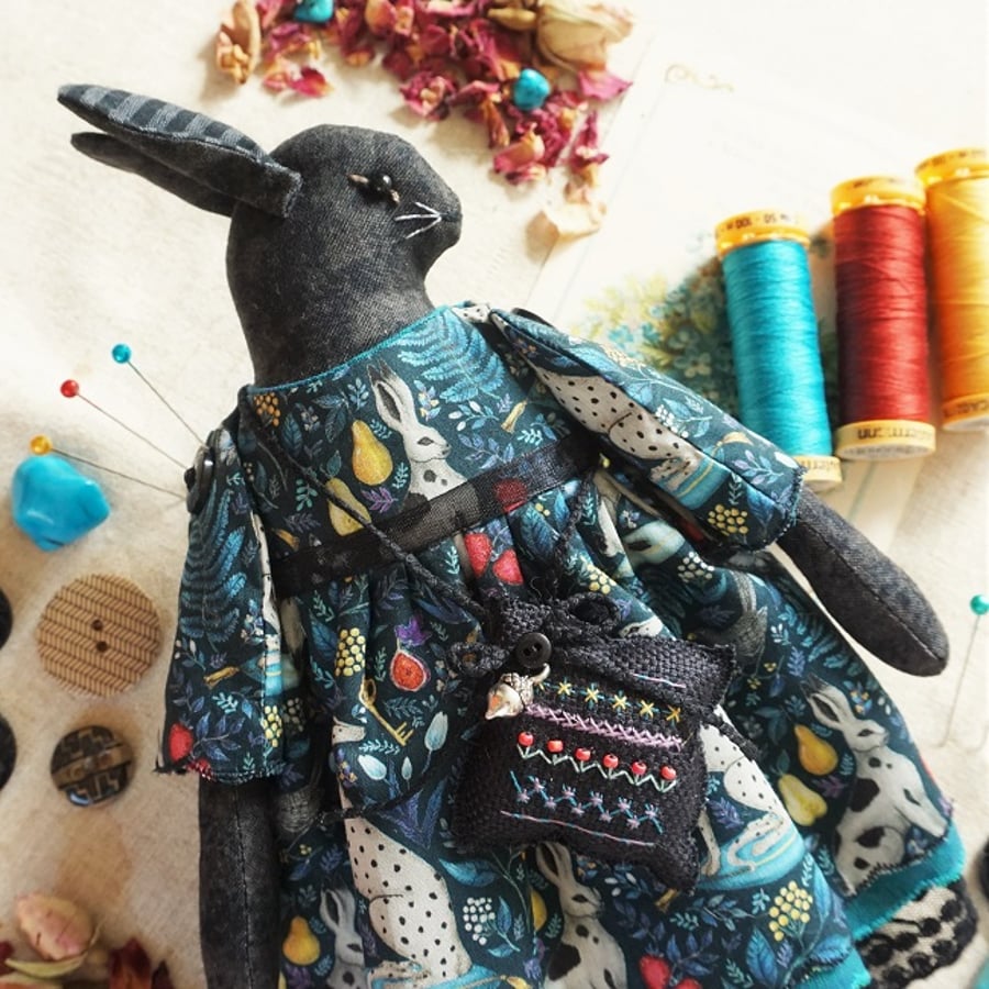 Pasqua,  A Midnight Bunny in Liberty Lawn