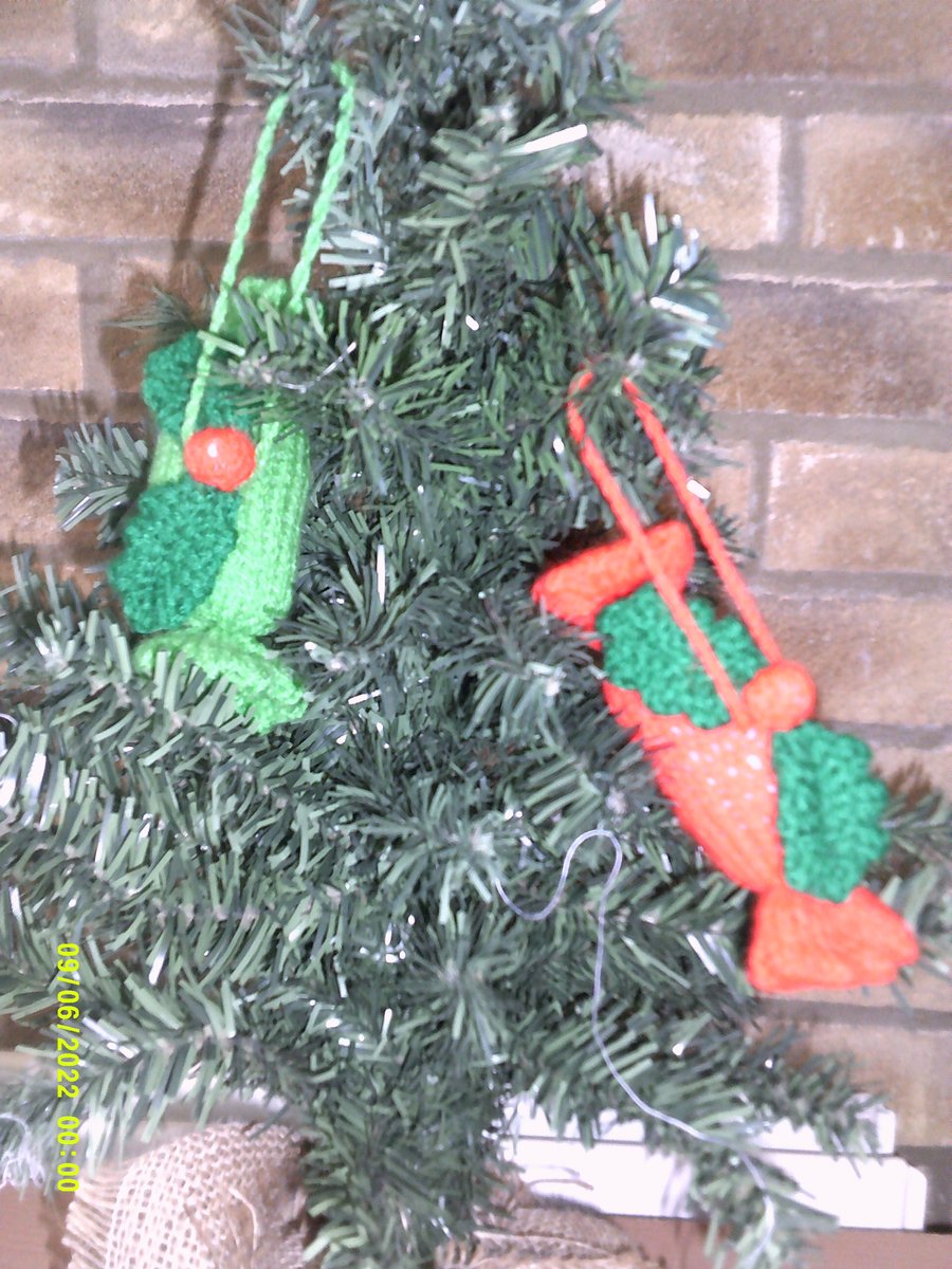 Set of 2 Christmas Cracker Decorations