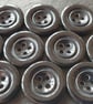 20.3mm 32L Vintage style Buttons White Horn and Solid Black (Polyester) - Image 4