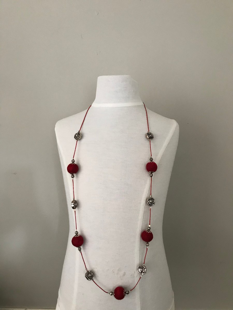  Felt Necklace. (576)