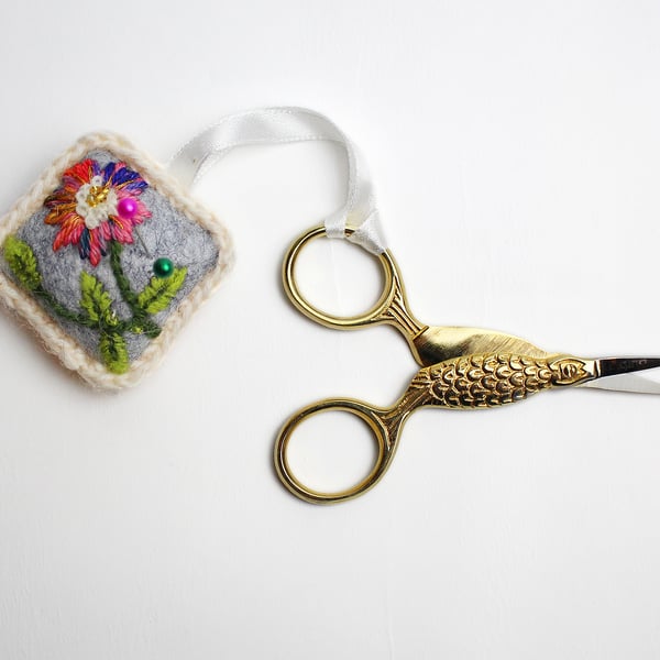 Grey felt scissor keeper with dog rose embroidery