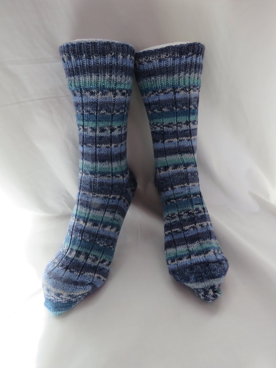 Hand-cranked Knitted Ribbed Wool Socks Size 8 to 9