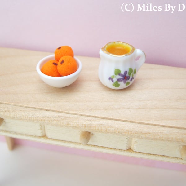 1:12 Scale Oranges In a Bowl with Orange Juice China Jug