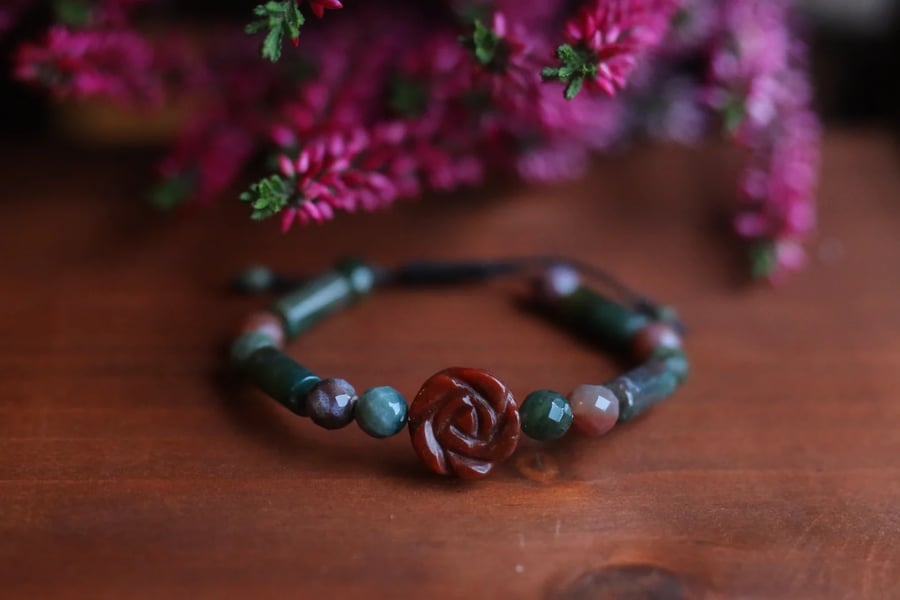 Bloodstone bracelet wit rose carved crystal.
