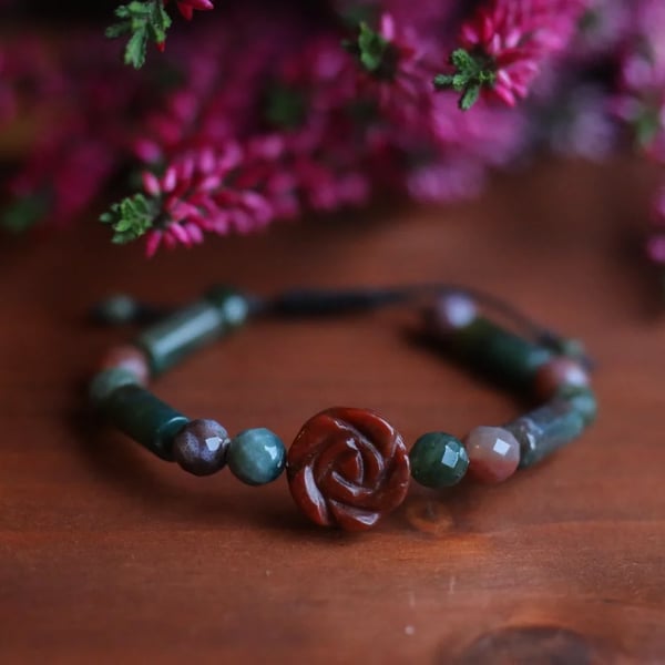 Bloodstone bracelet wit rose carved crystal.
