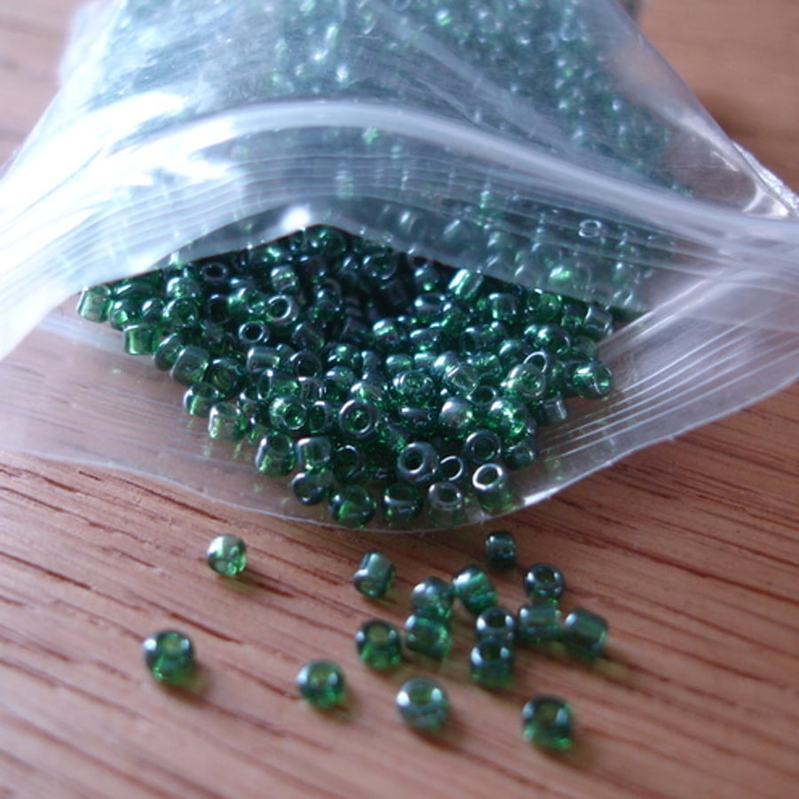 70g Size 11 Green Lustre Glass Seed Beads