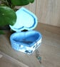 Trinket box love heart shaped, handpainted with penguins.   - Image 5