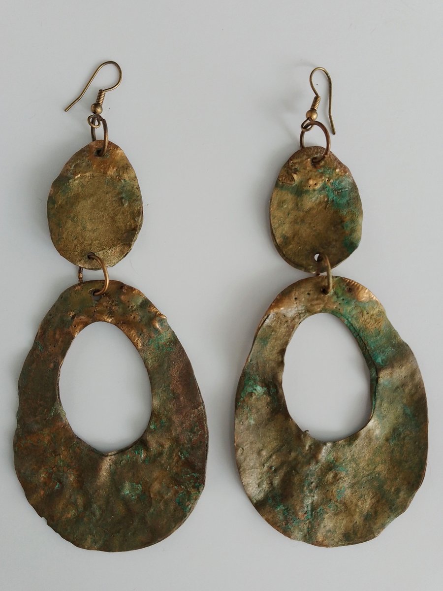 Antique Look Gold Earrings - Extremely Lightweight!