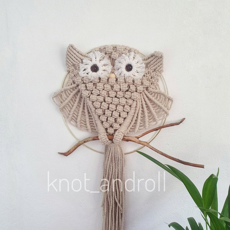 Macrame owl, boho decoration, wall hanging 
