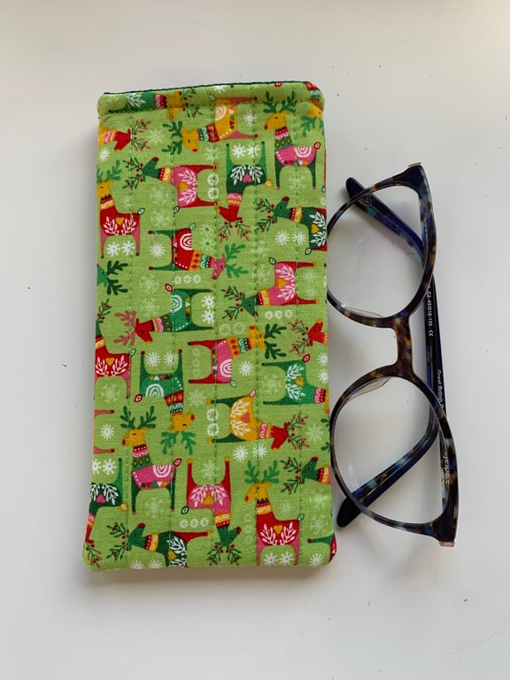 Reindeer Print Quilted Fabric Glasses Case