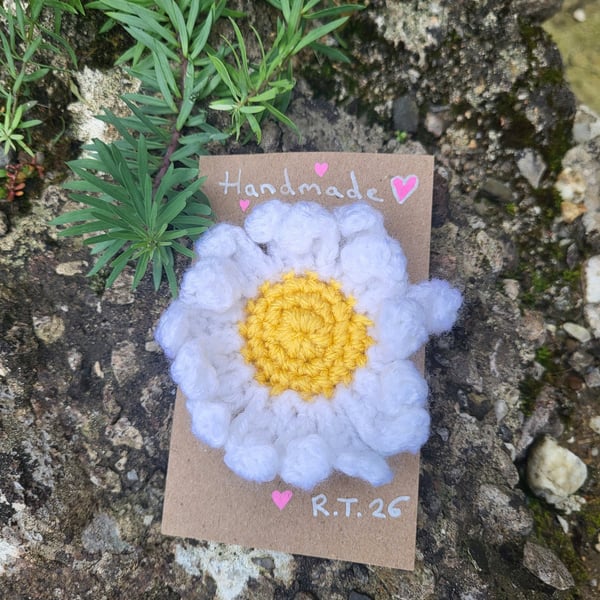 Crochet flower brooch