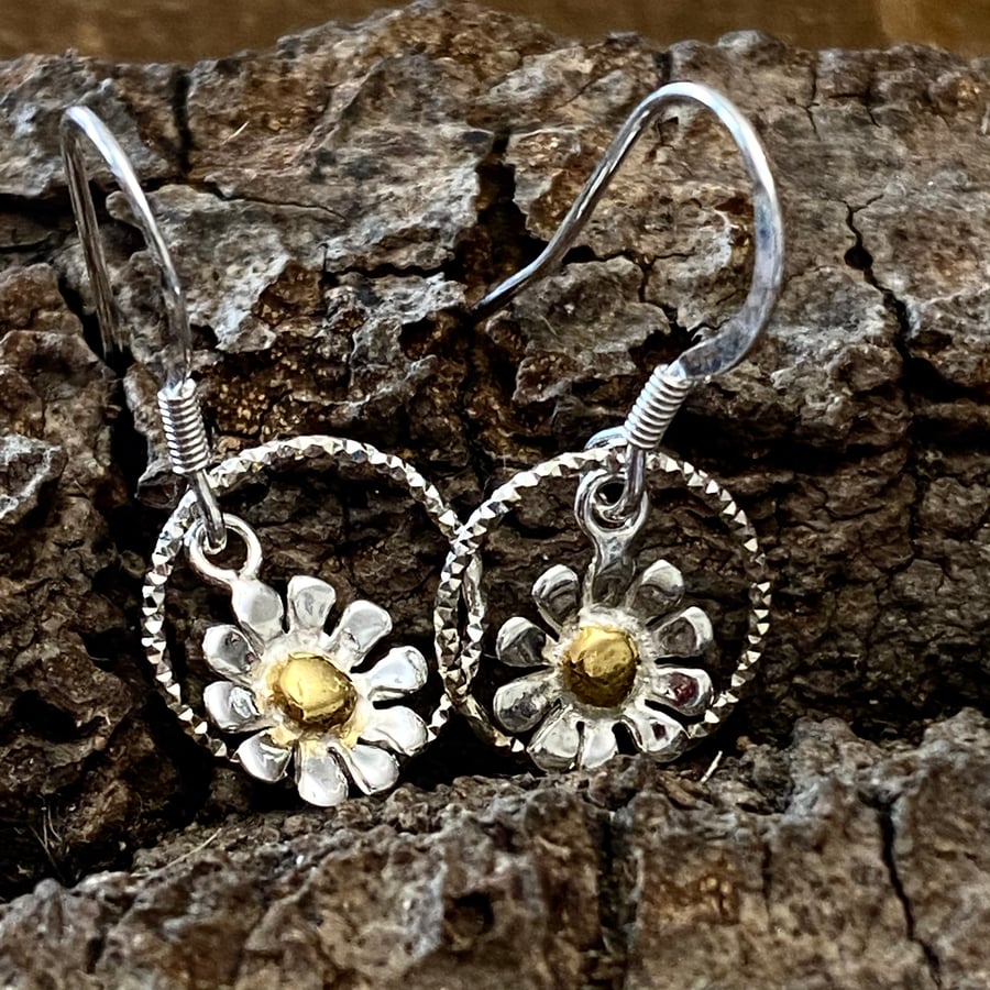 Daisy Flower Drop Earrings - silver & gold detail, daisy petals Mother F&W.