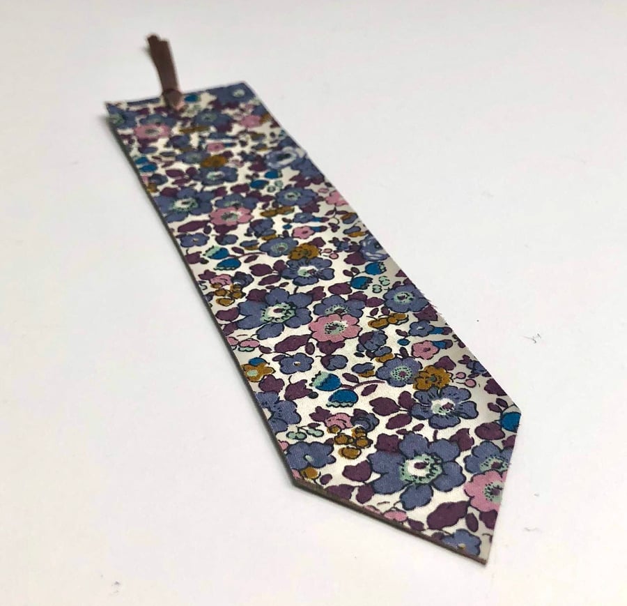 Handmade leather bookmark 