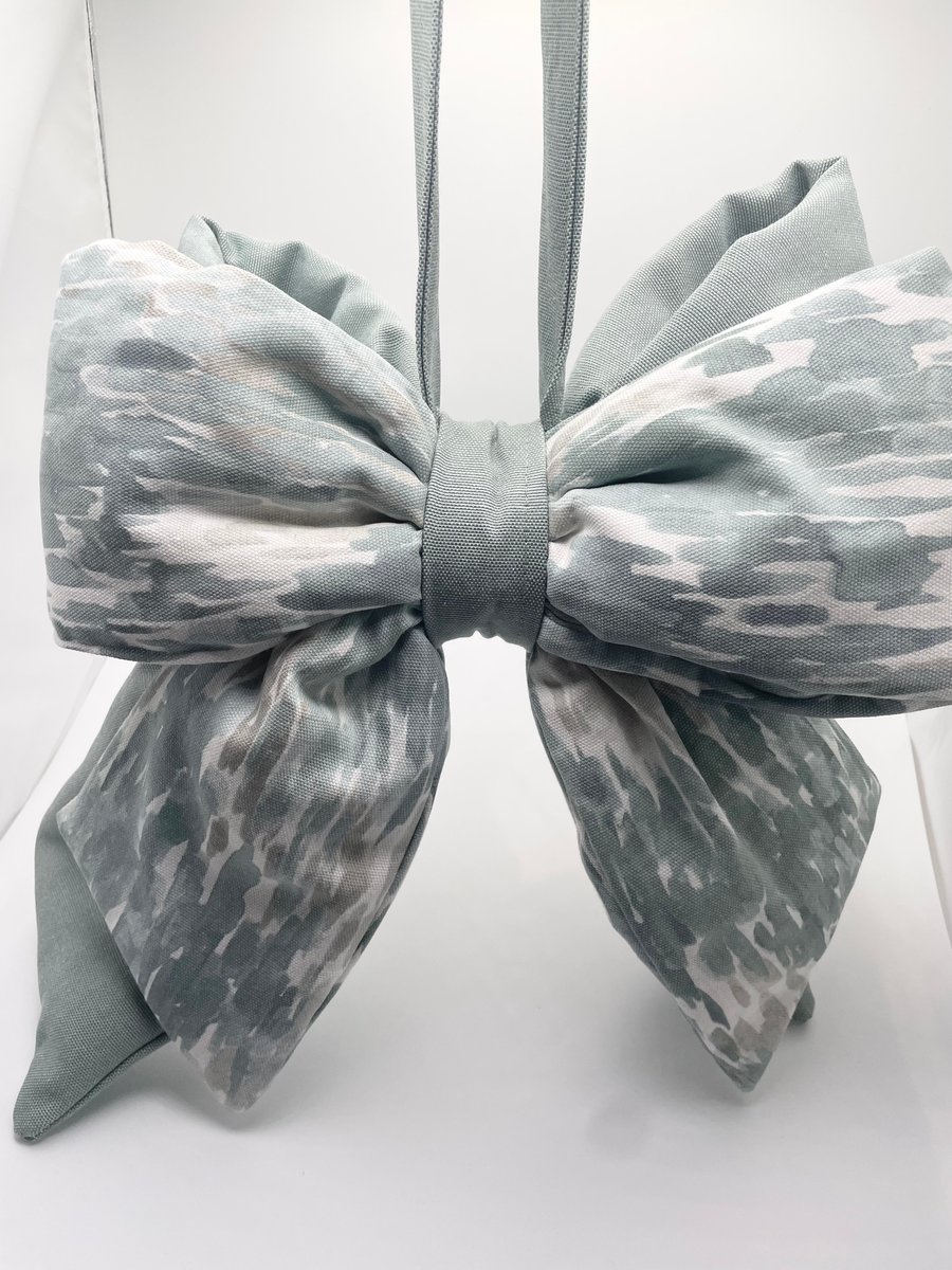 BOW Double Green Sage and Green and White Marl pattern