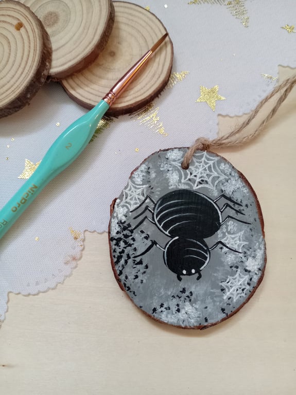 Spider Woodslice hanging decoration 