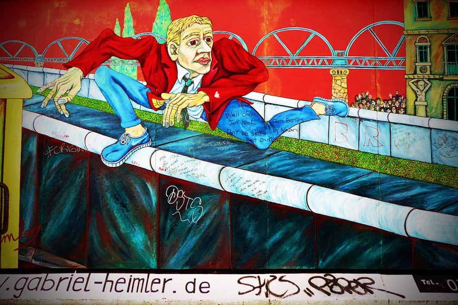 Berlin Wall Graffiti Artwork Street Art Mural Germany 18"x12" Print