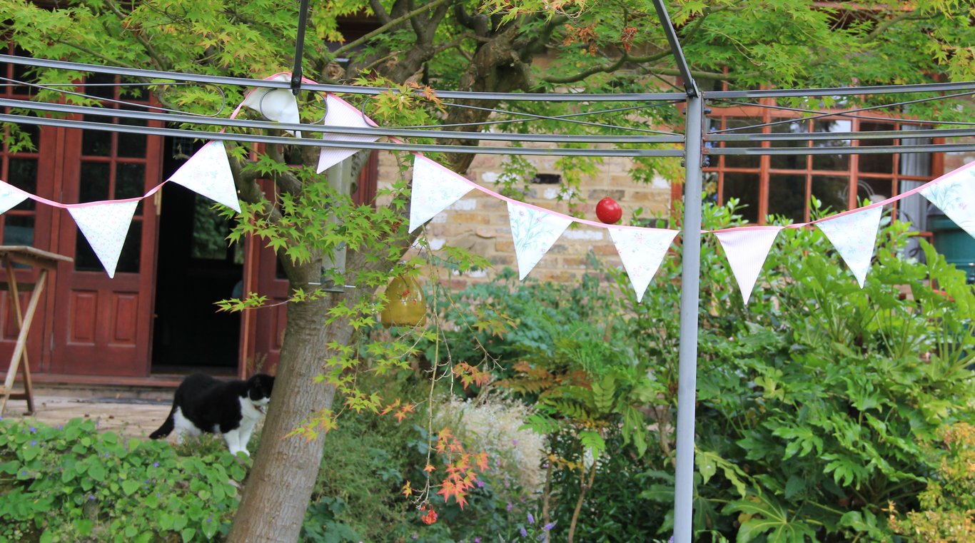 Bespoke Bunting 12 Flag