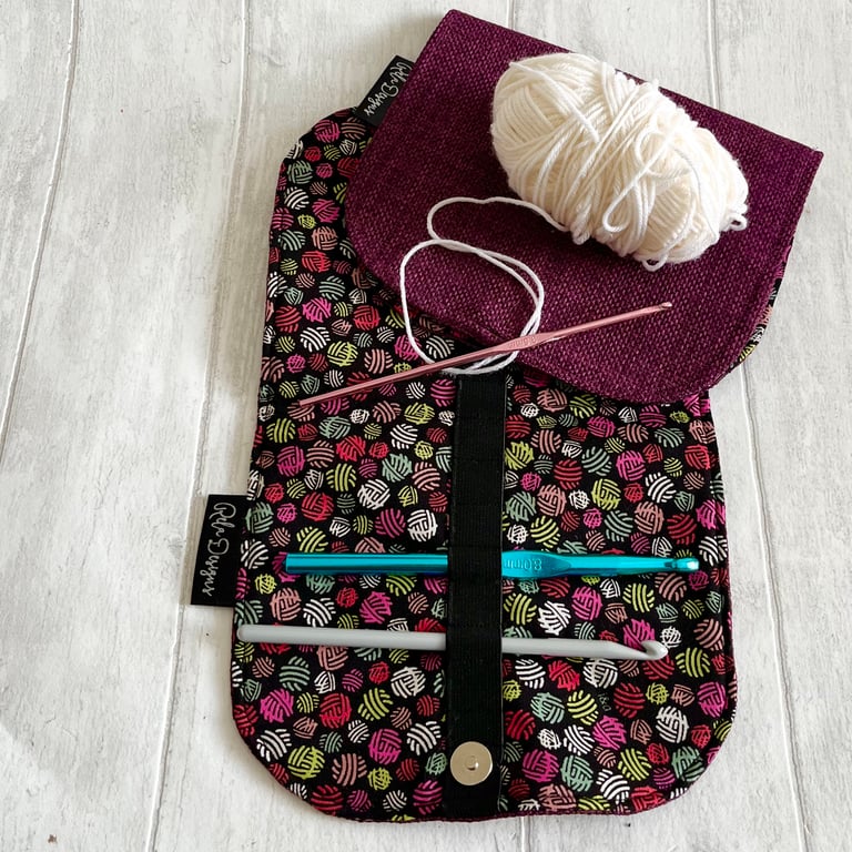 Crochet hook case, wool