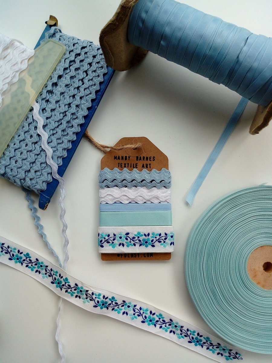 Vintage Ribbon Pack - Blue Flowers