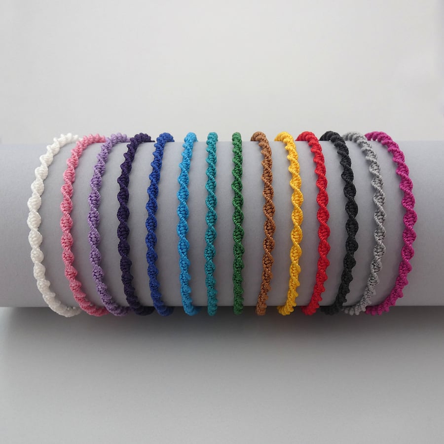 Dainty 7" Macrame twist bracelet for adults with sliding clasp. Ref:488