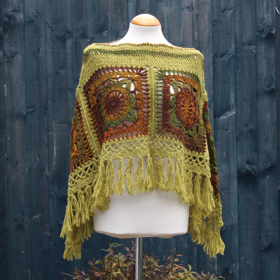 Green and Autumn Colours Crochet Poncho - Design A452