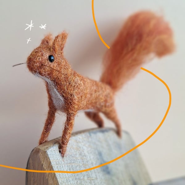 Wee Red Squirrel -Squiggle