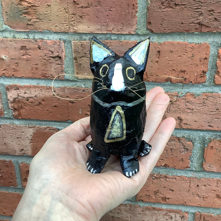 Papier-mâché cat. Folk art. Cat sculpture. Hand made. Unique.
