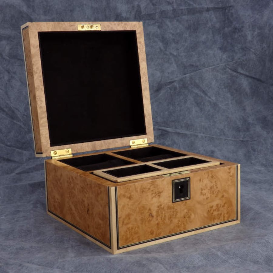 Watch box for 2 Watches & Cuff Links in Maple Burr and Smoked Chestnut