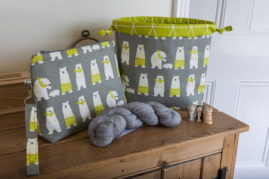 Project bag in a zipped top or drawstring style, featuring fun polar bears!