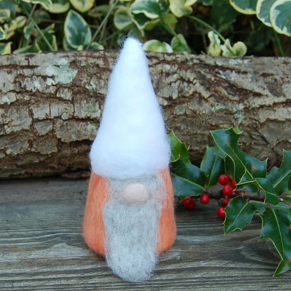 Scandi gnome  Tomte Gonk, Christmas wool ornament, gnome decoration