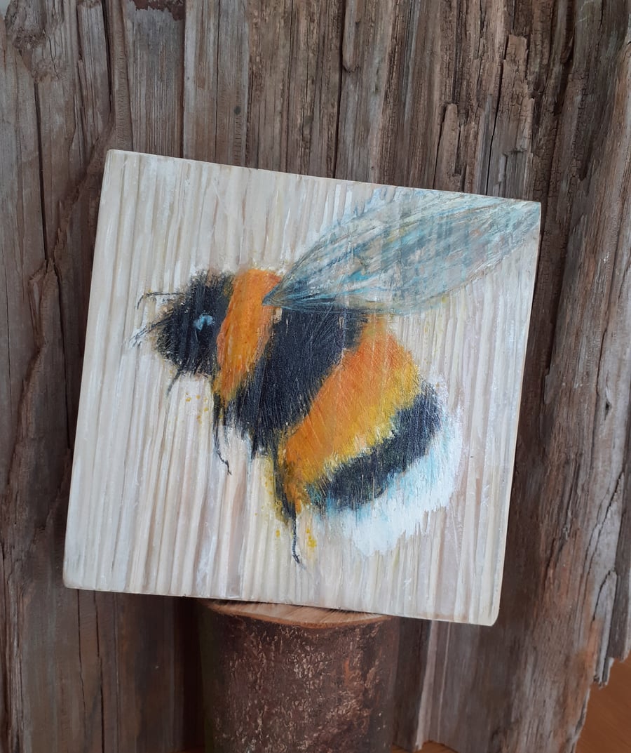 Bumblebee painting on reclaimed wood