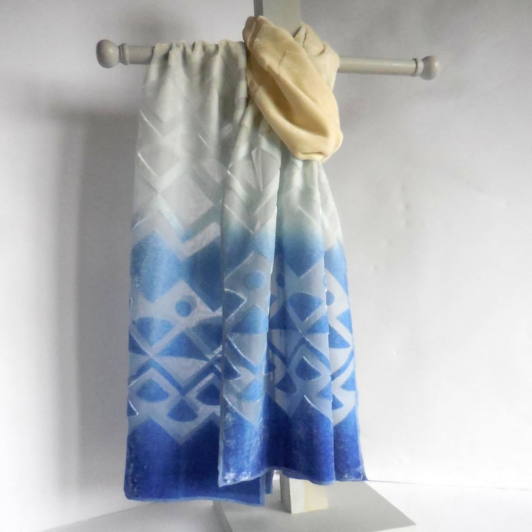 LIMITED EDITION SILK VISCOSE DEVORE VELVET SCARF