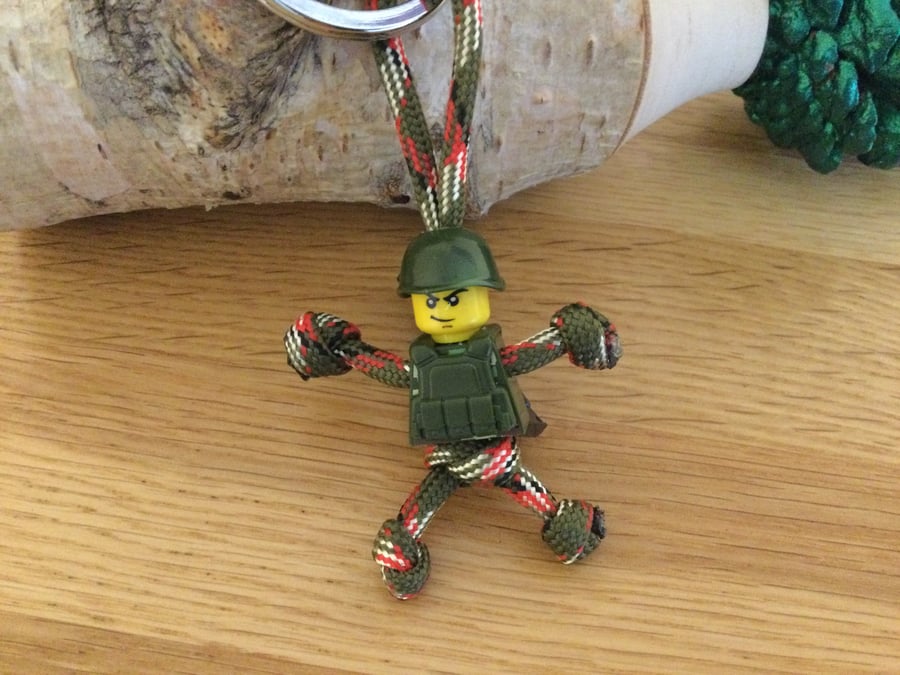 Army Soldier Paracord Buddy Keyring
